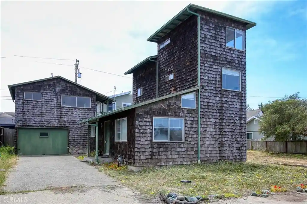 Single family home for sale at 550 Worcester Dr, Cambria, CA 93428 | MLS# SC26131128