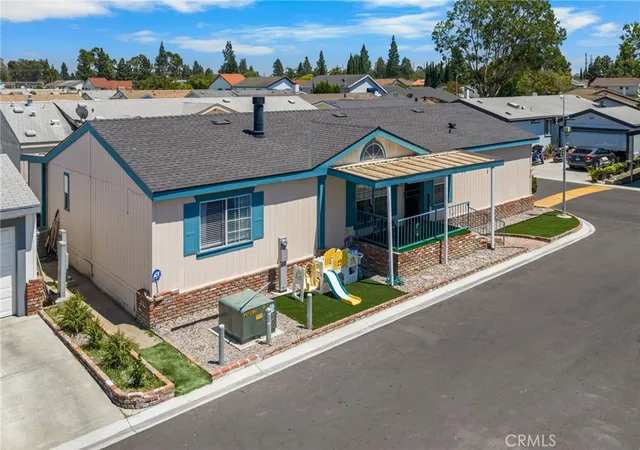 Photo 3 of Manufactured home for sale at 19127 Pioneer Blvd #63, Artesia, CA 90701 | MLS# DW26132707 | Listing updated on 2026-10-06
