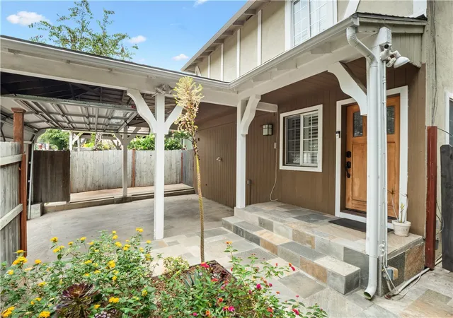 Photo 2 of Single family home for sale at 1118 N Beverly Glen Blvd, Los Angeles, CA 90077 | MLS# SR26113527 | Listing updated on 2026-09-30