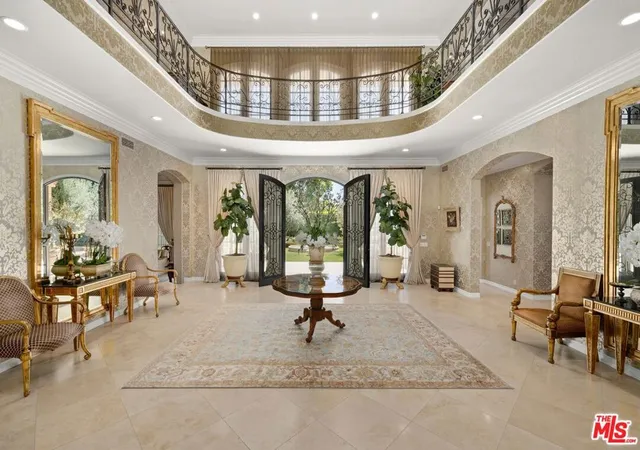 Photo 3 of Single family home for sale at 9541 Sunset Blvd, Beverly Hills, CA 90210 | MLS# 26841257 | Listing updated on 2026-10-02