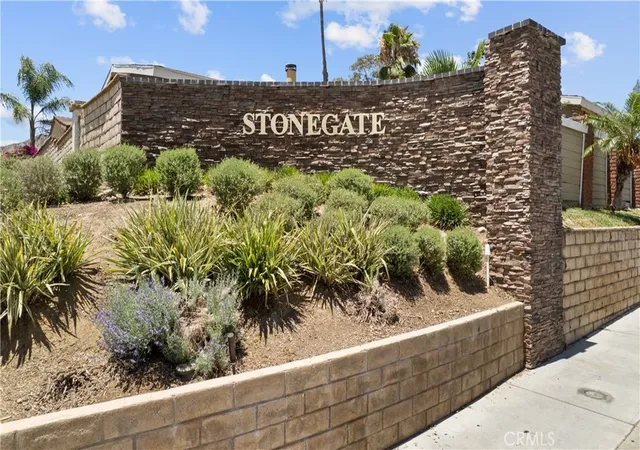 Homes for sale in Castaic, CA | 32003 Emerald, Castaic, CA 91384 | MLS# SR26132770
