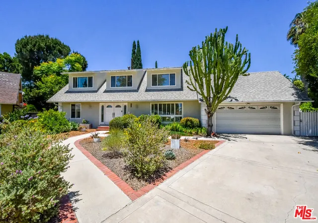 Homes for sale in Porter Ranch, CA | 10828 Amigo Ave, Porter Ranch, CA 91326 | MLS# 26847819