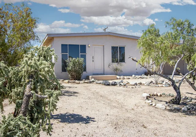 Homes for sale in 29 Palms, CA | 74965 Serrano Dr, 29 Palms, CA 92277 | MLS# 219149346PS