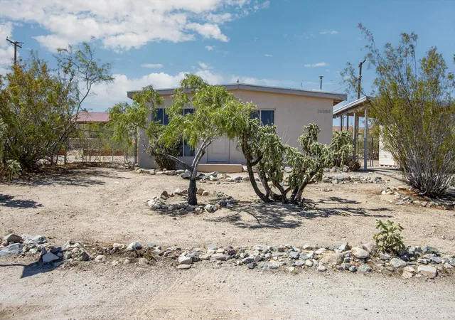 Homes for sale in 29 Palms, CA | 74965 Serrano Dr, 29 Palms, CA 92277 | MLS# 219149346PS
