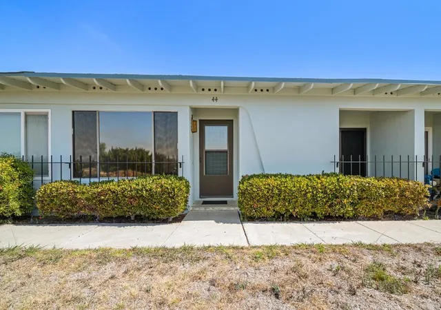 Homes for sale in Oceanside, CA | 3839 Vista Campana S #44, Oceanside, CA 92057 | MLS# NDP2605844