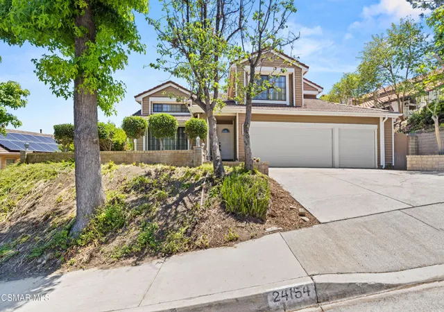Photo 2 of Single family home for sale at 24154 Mentry Dr, Newhall, CA 91321 | MLS# 226002852 | Listing updated on 2026-09-30