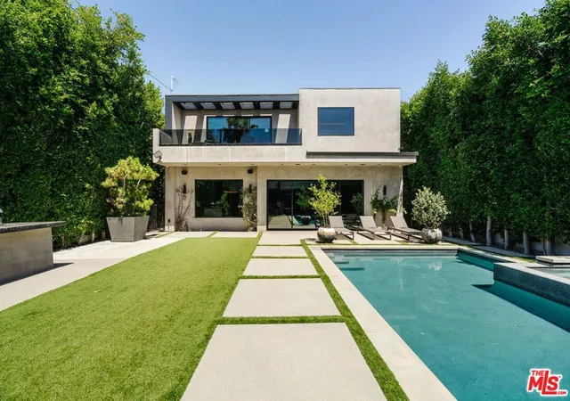Photo 1 of Single family home for sale at 537 N Alta Vista Blvd, Los Angeles, CA 90036 | MLS# 26847679 | Listing updated on 2026-06-25