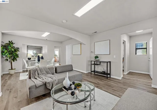 2nd image of 3626 Midvale Ave, Oakland, CA 94602 | MLS# 41138721