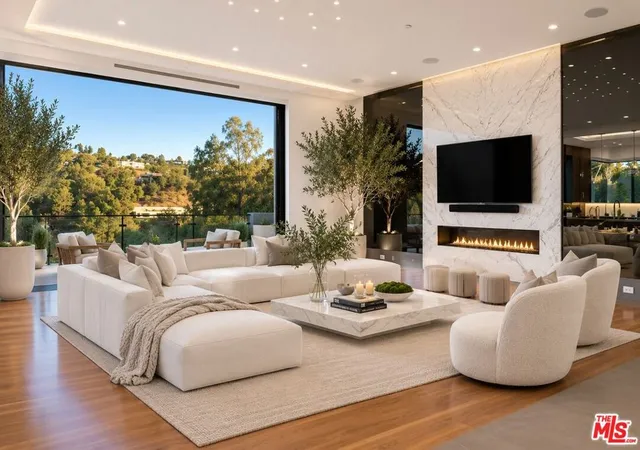 Photo 3 of Mansion for sale at 2358 Kimridge Rd, Beverly Hills, CA 90210 | MLS# 26849121 | Listing updated on 2026-06-29
