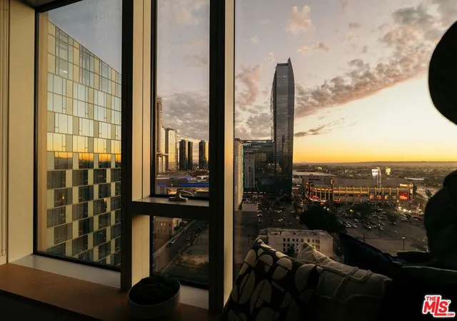 1st image of 889 Francisco St #1801, Los Angeles, CA 90017 | MLS# 26846009