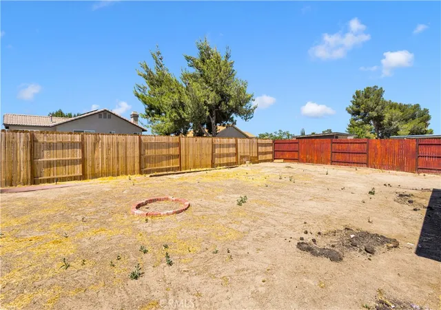 Homes for sale in Victorville, CA | 13776 Foxfire Rd, Victorville, CA 92392 | MLS# HD26132993