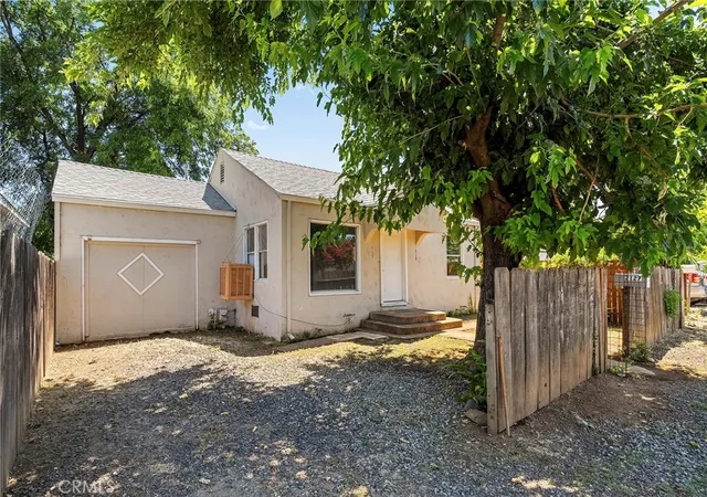 Photo 3 of Single family home for sale at 2127 B St, Oroville, CA 95966 | MLS# OR26131606 | Listing updated on 2026-09-09