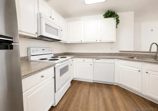 1st image of 7405 Charmant Dr #1915, San Diego, CA 92122 | MLS# 260014748SD