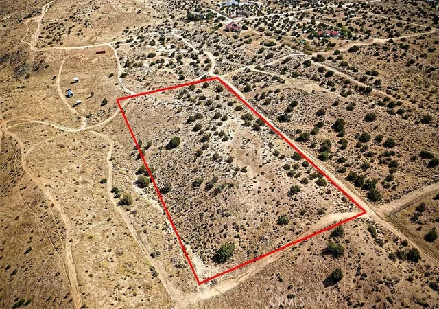 Photo 1 of Land for sale at 25200 Mountain View Rd, Apple Valley, CA 92308 | MLS# HD26133088 | Listing updated on 2026-09-25