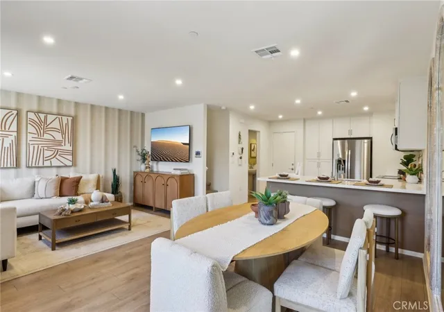 4th image of 15575 April Dawn Wy #3, Fontana, CA 92336 | MLS# SW26133126