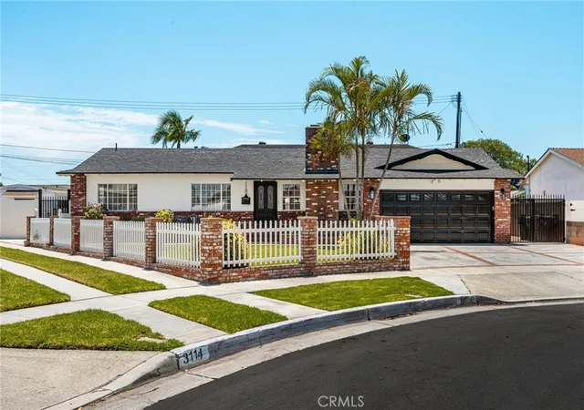 Homes for sale in Anaheim, CA | 3118 W Aliso Pl W, Anaheim, CA 92804 | MLS# PW26132916