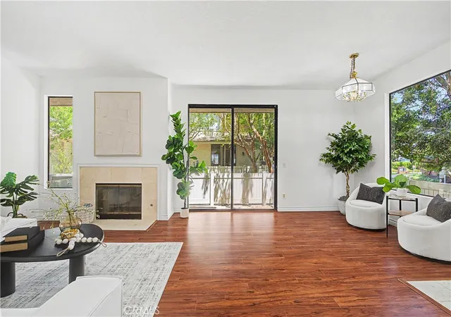 Photo 3 of Townhouse for sale at 2615 Plz Del Amo #633, Torrance, CA 90503 | MLS# SB26099106 | Listing updated on 2026-10-04