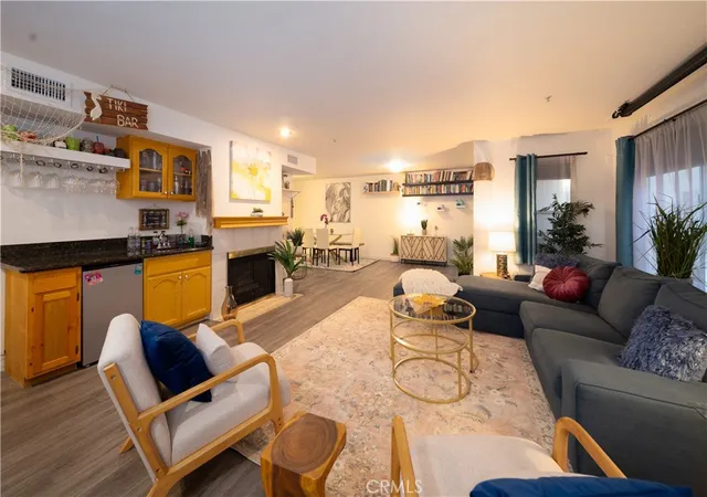 2nd image of 8744 Burnet #7, North Hills, CA 91343 | MLS# SR26126387