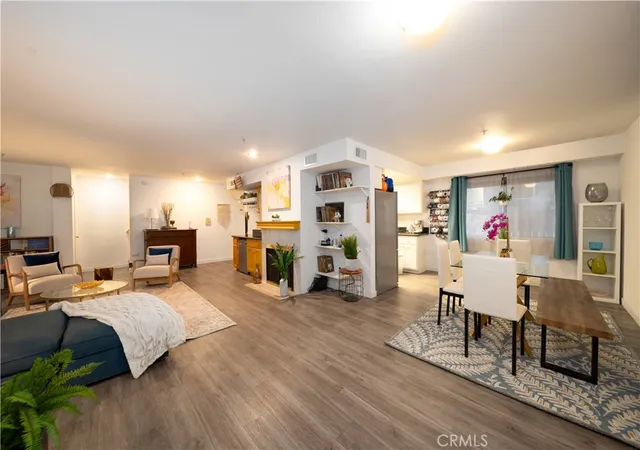 3rd image of 8744 Burnet #7, North Hills, CA 91343 | MLS# SR26126387