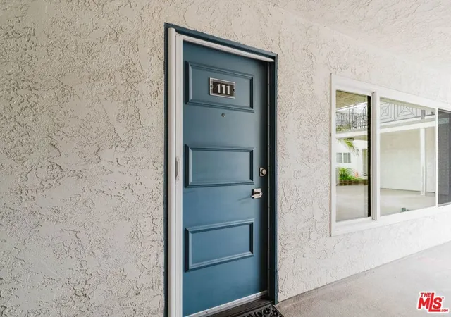 Homes for sale in Santa Monica, CA | 2721 2Nd St #111, Santa Monica, CA 90405 | MLS# 26848527