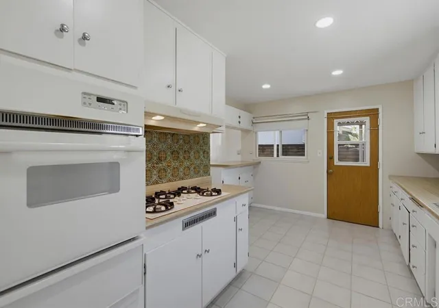 Homes for sale in La Mesa, CA | 5860 Yorkshire Ave, La Mesa, CA 91942 | MLS# NDP2605855