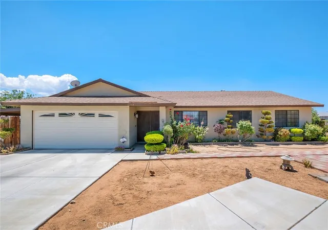 Photo 2 of Single family home for sale at 22117 Cholena, Apple Valley, CA 92307 | MLS# IG26133174 | Listing updated on 2026-06-29