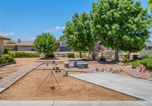 Photo 4 of Single family home for sale at 22117 Cholena, Apple Valley, CA 92307 | MLS# IG26133174 | Listing updated on 2026-06-29