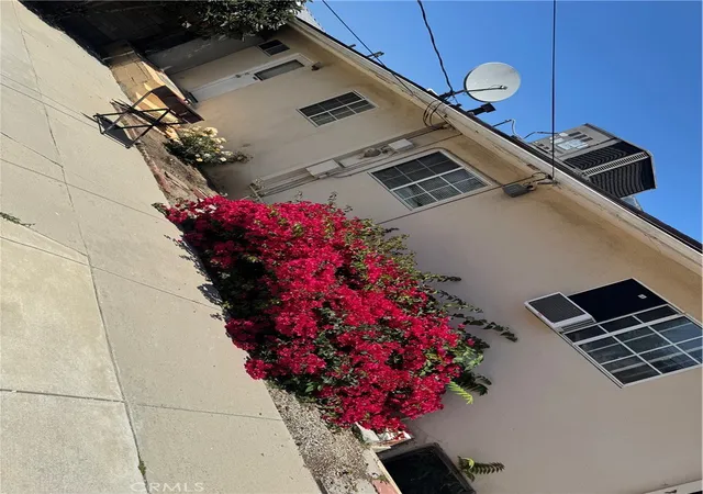 image of 638 Salem St, Glendale, CA 91203 | MLS# GD26132487