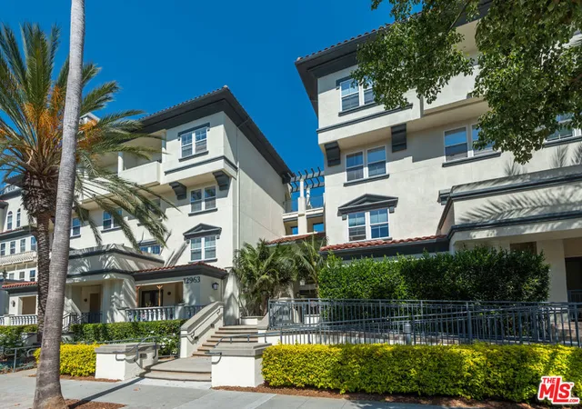 Homes for sale in Playa Vista, CA | 12963 Runway Rd #321, Playa Vista, CA 90094 | MLS# 26837853