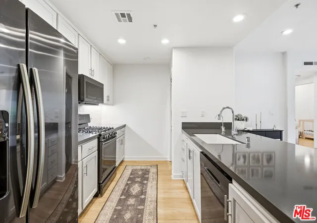 Homes for sale in Playa Vista, CA | 12963 Runway Rd #321, Playa Vista, CA 90094 | MLS# 26837853