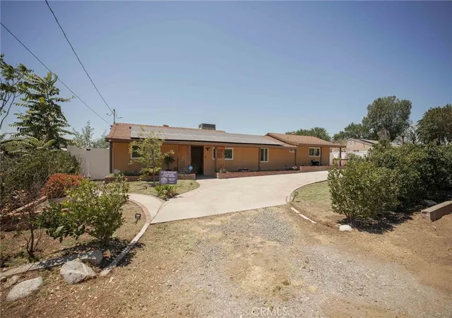 Photo 2 of Single family home for sale at 1591 W Persimmon, Rialto, CA 92377 | MLS# CV26133243 | Listing updated on 2026-10-03