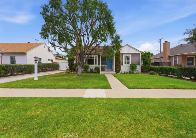 3rd image of 5559 E Monlaco, Long Beach, CA 90808 | MLS# PW26102638