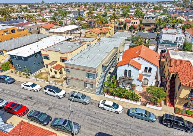 Photo 2 of Multi family home for sale at 40 Ximeno, Long Beach, CA 90803 | MLS# PW26133260 | Listing updated on 2026-09-30