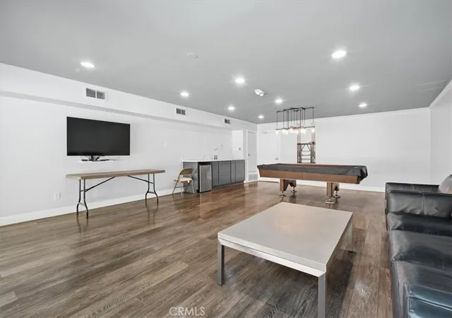 3rd image of 1230 Horn Ave, West Hollywood, CA 90069