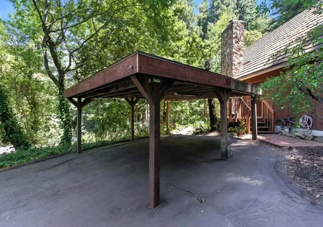 Homes for sale in Los Gatos, CA | 17666 Navajo Trl, Los Gatos, CA 95033 | MLS# ML82050409