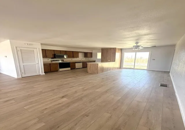 2nd image of 1506 Arctic Ave, Thermal, CA 92274 | MLS# 219149369DA