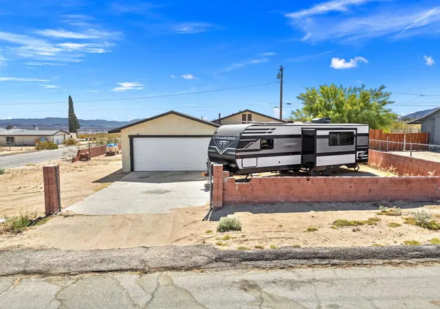 5th image of 5509 Mariposa Ave, Twentynine Palms, CA 92277 | MLS# 219149373DA