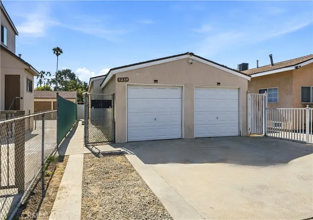 Photo 3 of House for sale at 9234 Elizabeth Ave, South Gate, CA 90280 | MLS# PW26132989 | Listing updated on 2026-10-02