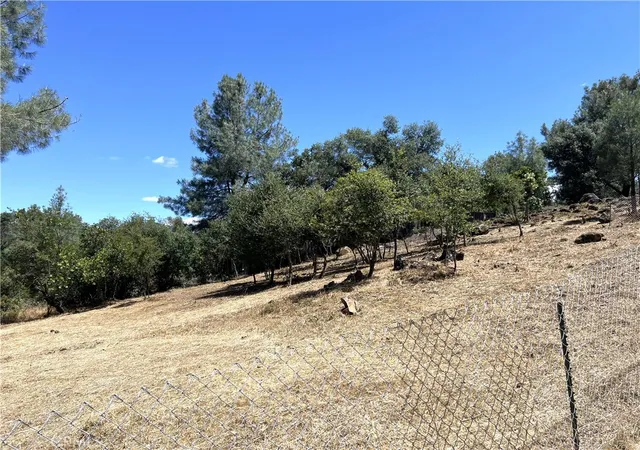 Homes for sale in Clearlake, CA | 15686 23Rd Ave, Clearlake, CA 95422 | MLS# LC26131347