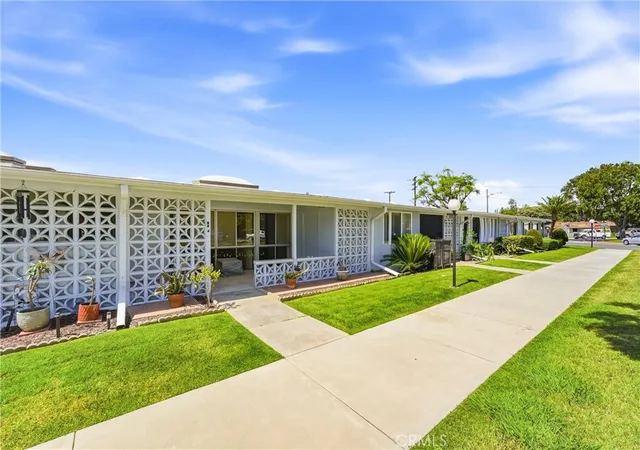 2nd image of 13140 Del Monte Dr #52J/M16, Seal Beach, CA 90740 | MLS# PW26125615
