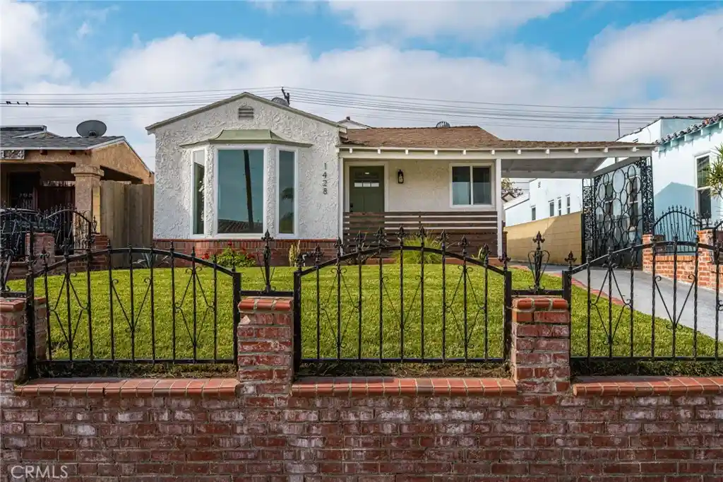 Photo 1 of Single family home for sale at 1428 W 89th Street, Los Angeles, CA 90047 | MLS# DW26126590 | Listing updated on 2026-10-21