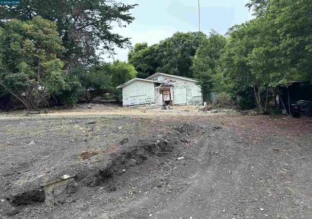 2nd image of 534 La Paloma Rd, El Sobrante, CA 94803 | MLS# 41138810