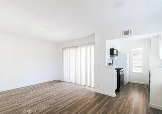 3rd image of 2554 Olive Dr #96, Palmdale, CA 93550 | MLS# SR26131200