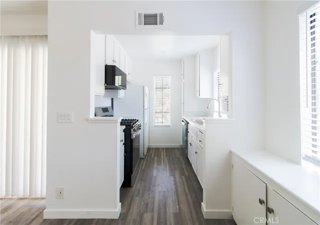 4th image of 2554 Olive Dr #96, Palmdale, CA 93550 | MLS# SR26131200
