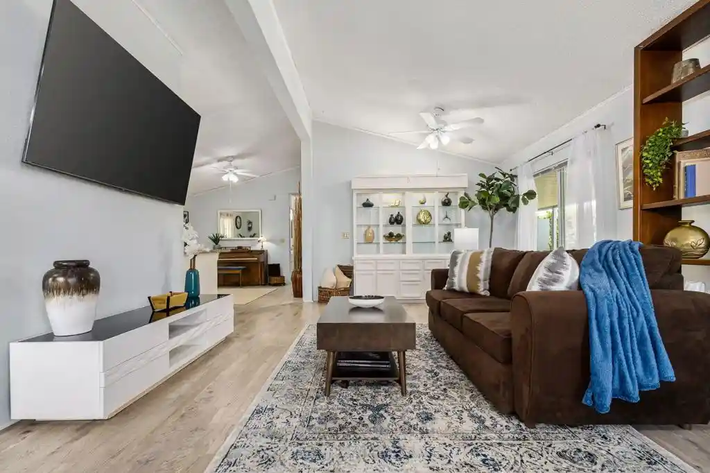 Photo 1 of Sale Pending at 73450 Country Clb Dr #33, Palm Desert, CA 92260 | MLS# 219149382DA | Listing updated on 2026-08-19