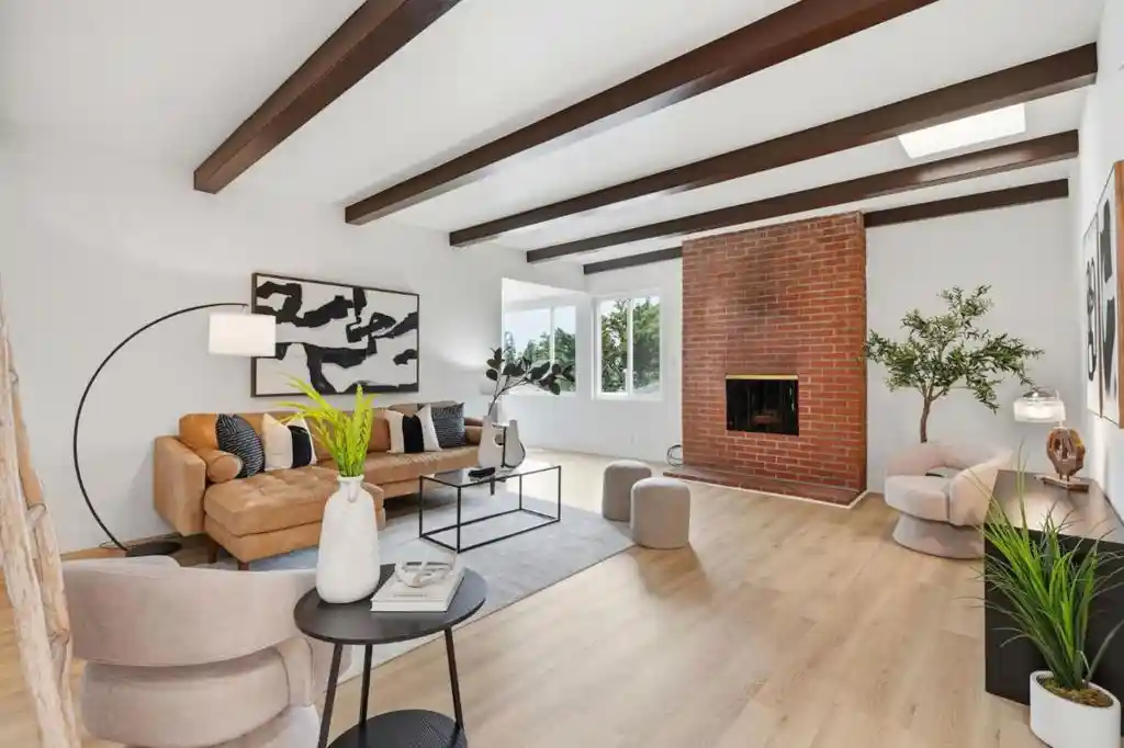 Photo 1 of Sale Pending at 1409 Oxford St #5, Berkeley, CA 94709 | MLS# ML82051521 | Listing updated on 2026-10-31