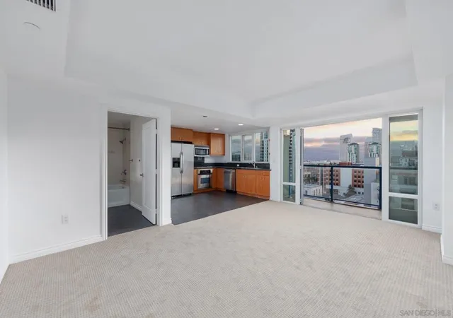 2nd image of 875 G St #707, San Diego, CA 92101 | MLS# 260014778SD