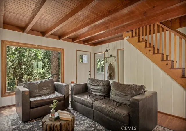 3rd image of 27689 Rim Of The World Dr, Lake Arrowhead, CA 92352 | MLS# IG26133007