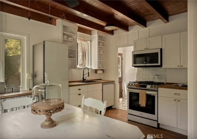 4th image of 27689 Rim Of The World Dr, Lake Arrowhead, CA 92352 | MLS# IG26133007