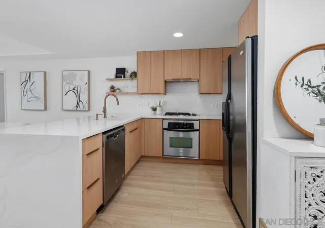 2nd image of 875 G, San Diego, CA 92101
